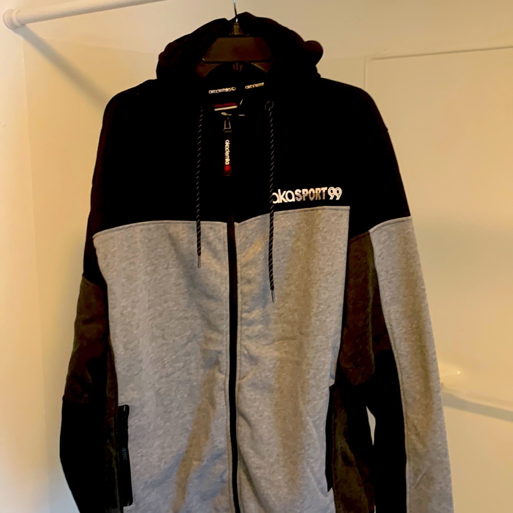 Akademiks aka sport 99
